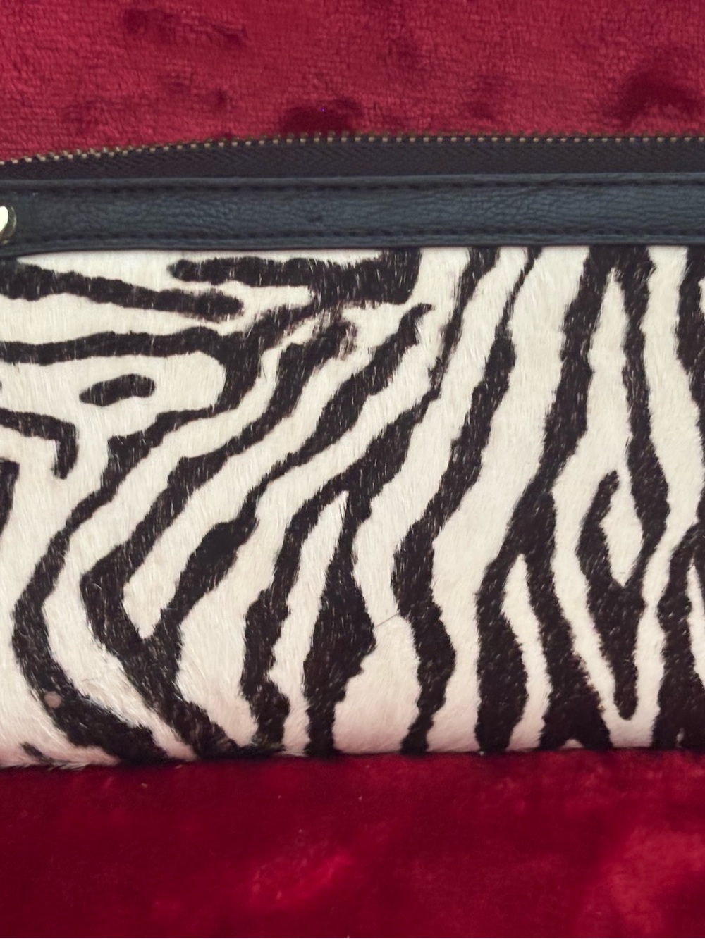 Betsey Johnson Black & White Zebra Print Clutch with Gold Plaque - Picture 4 of 4